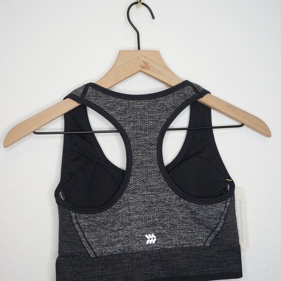 All in Motion Woman Sports Bra - Picture 10 of 11